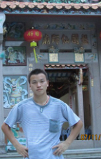 邸世冰