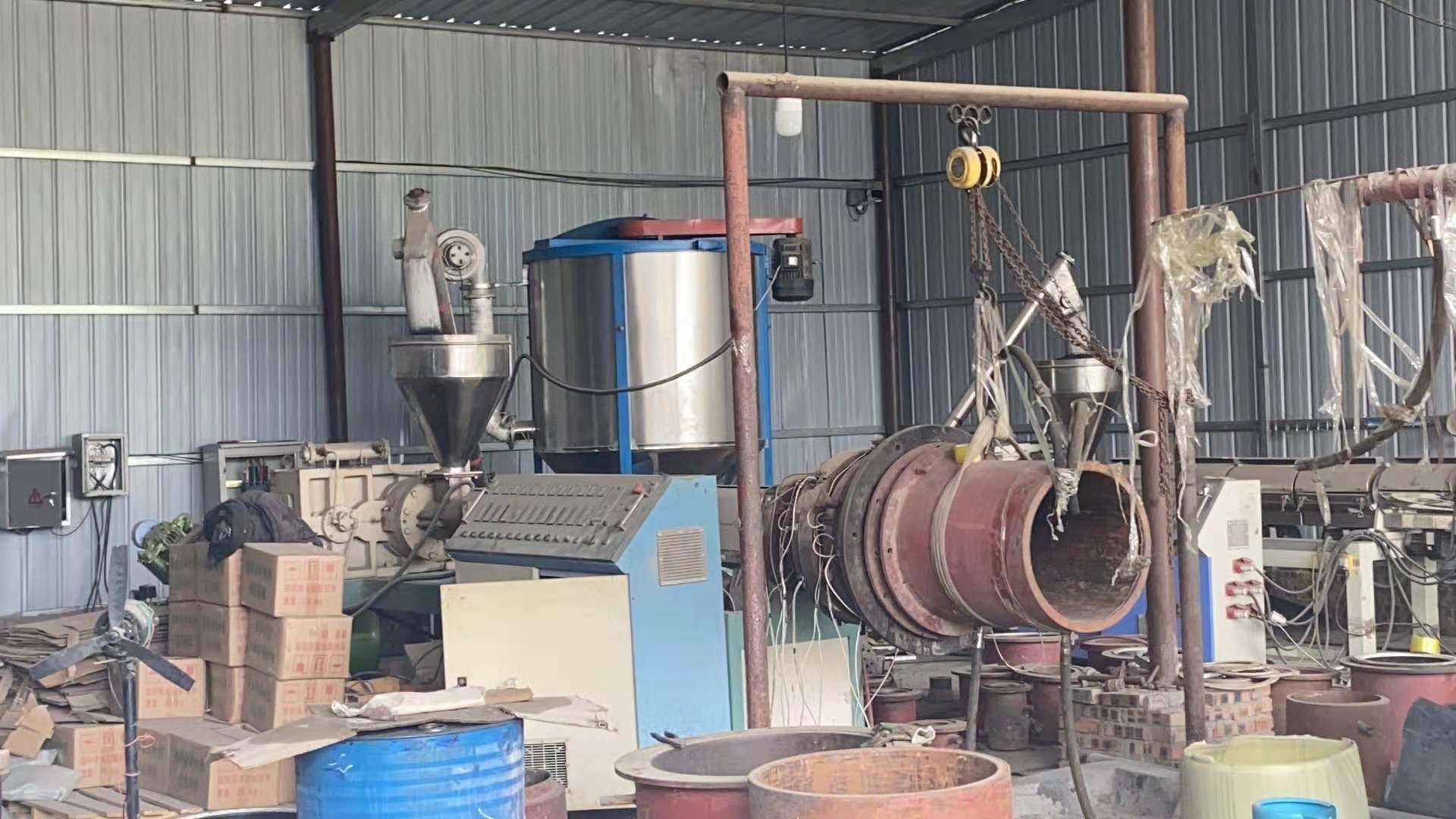 擠塑機