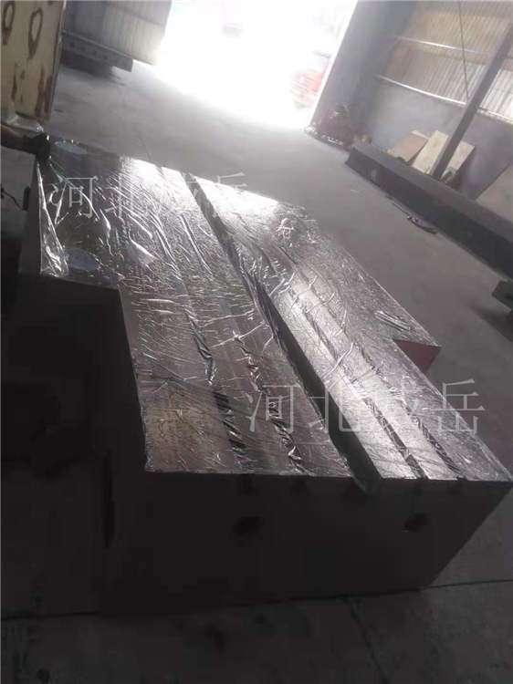 生產(chǎn)各種尺寸T型槽底板30年實力廠家大型平臺打孔